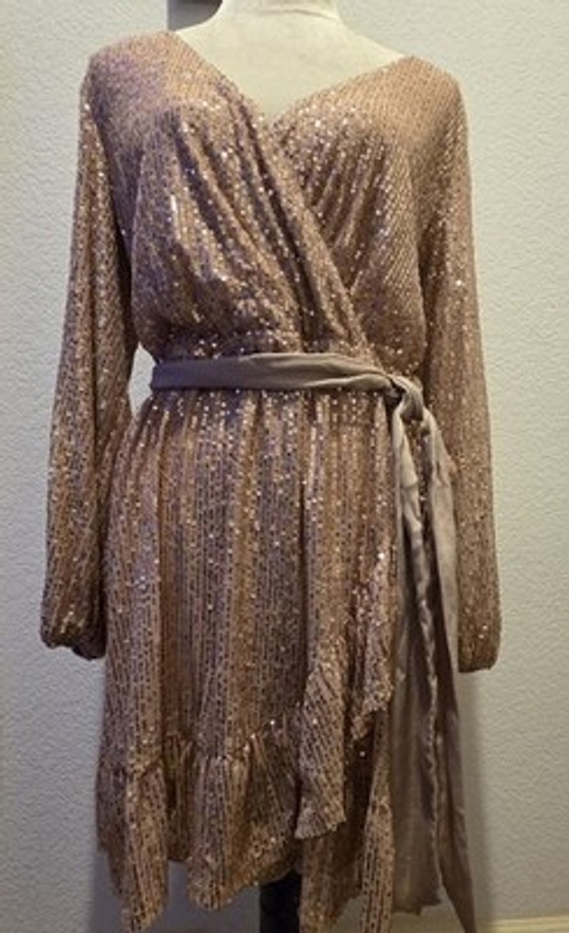 NWT LC Lauren Conrad Gold/Champagne Sequence Wrap Large Long Sleeve Party...